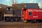 SOU 2354 passes caboose SOU X523